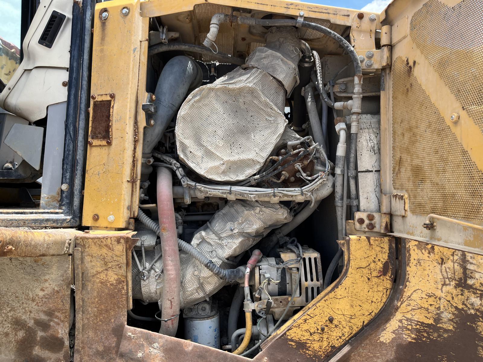 ./imagenes/INVOICE/2019/17771/TOPADOR FRONTAL CATERPILLAR D6T XW PARA PARTES (10).JPG